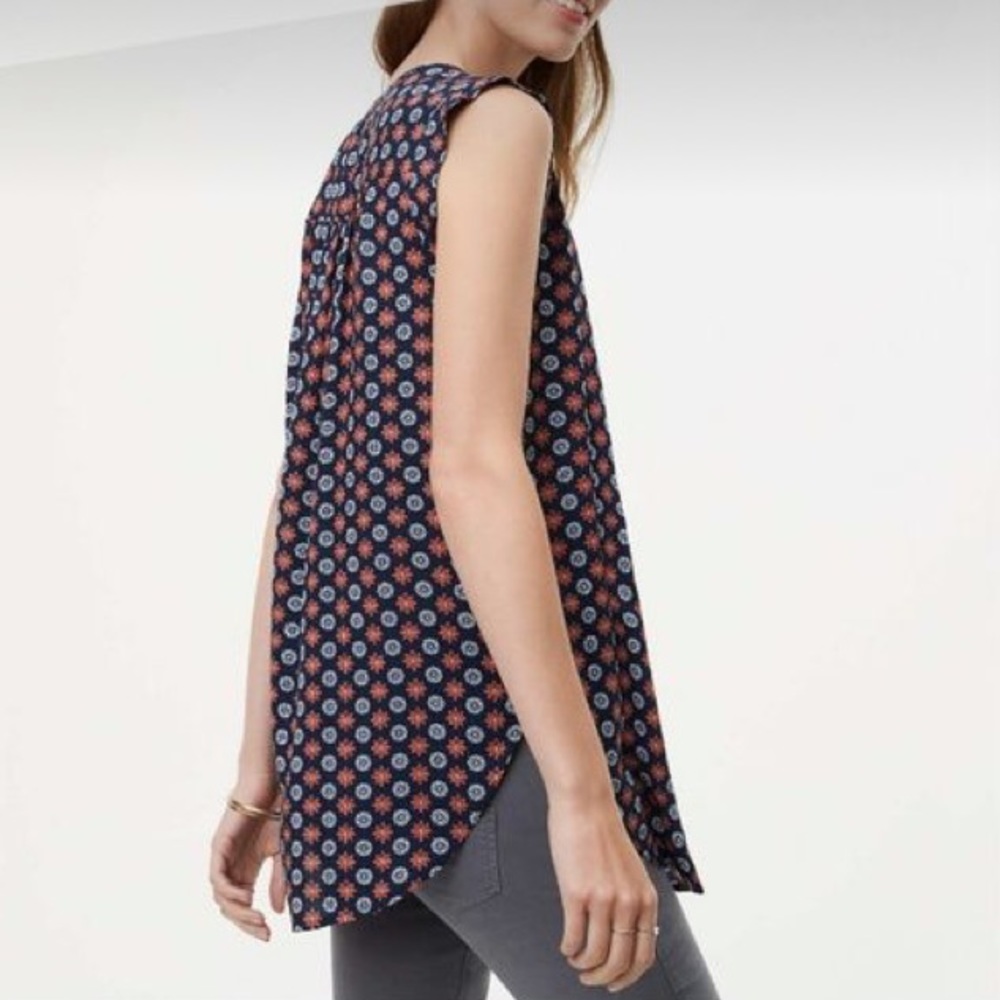 *Loft Navy Mosaic Floral V-Neck Sleeveless Blouse #Gr